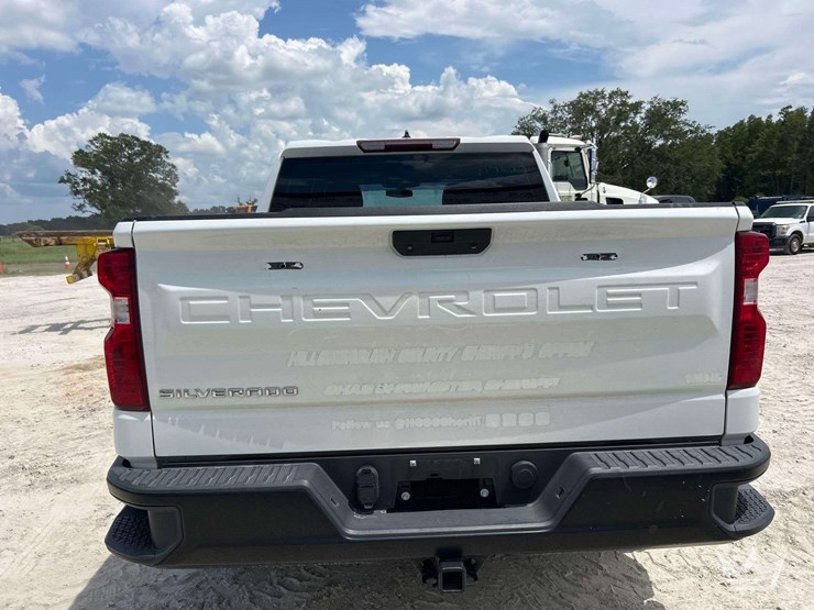 2022-chevrolet-silverado-1500-image-22