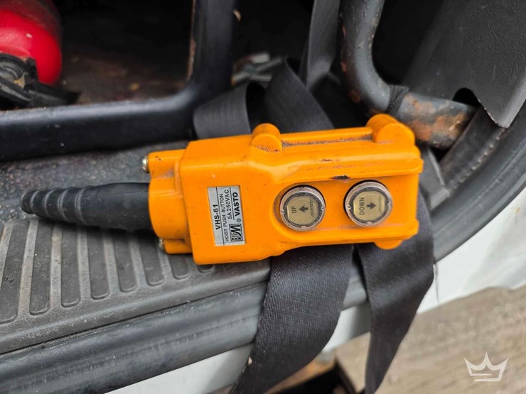 2009-international-durastar-4300-image-16