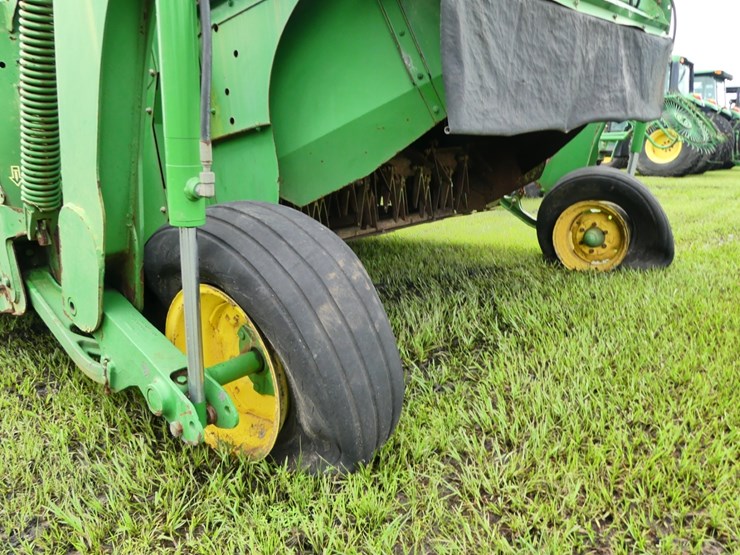 john-deere-630-image-6