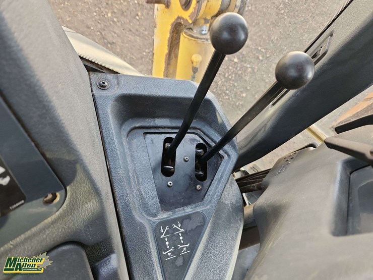 2014-deere-310sk-image-13