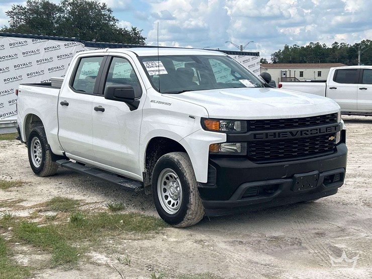2021-chevrolet-silverado-1500-image-2