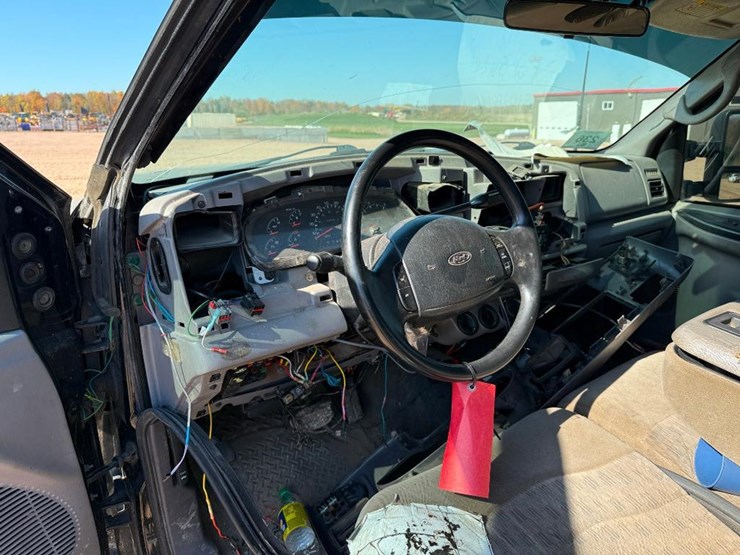 1999-ford-f250-image-28