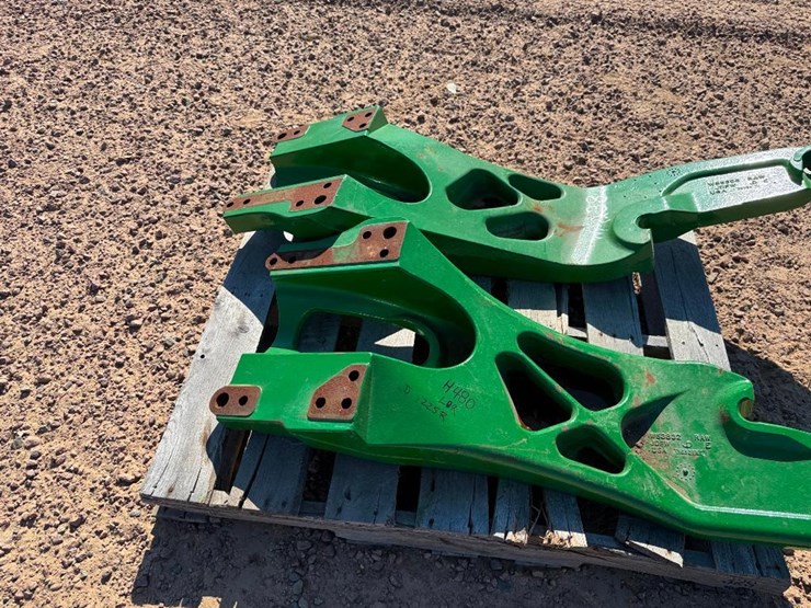 john-deere-8225r-image-5