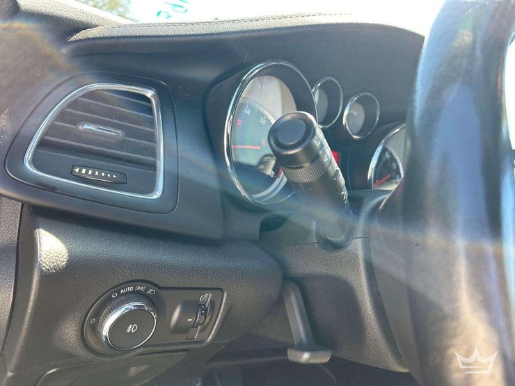 2018-buick-cascada-sedan-image-15