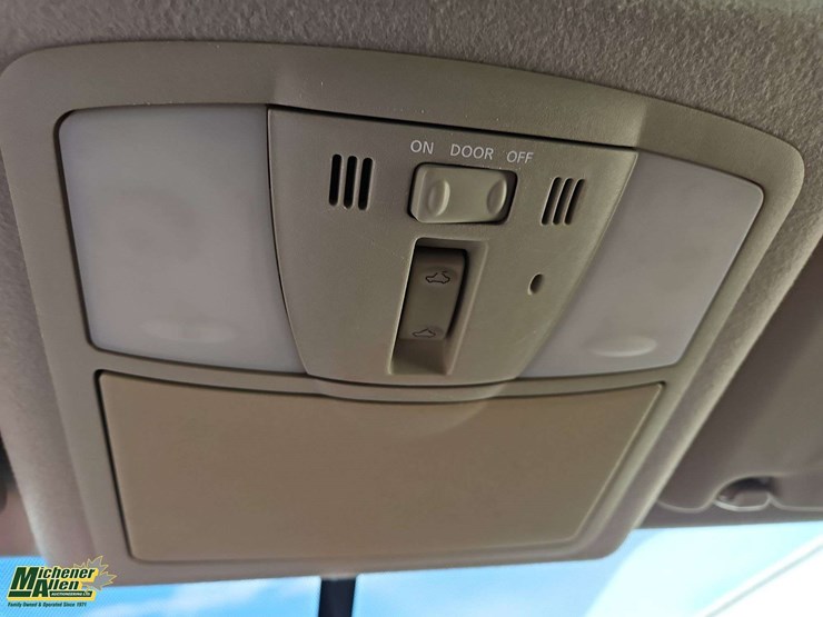 2009-nissan-rogue-image-26