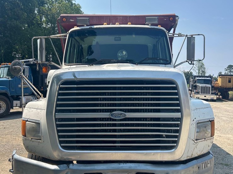 1994-ford-l9000-image-31
