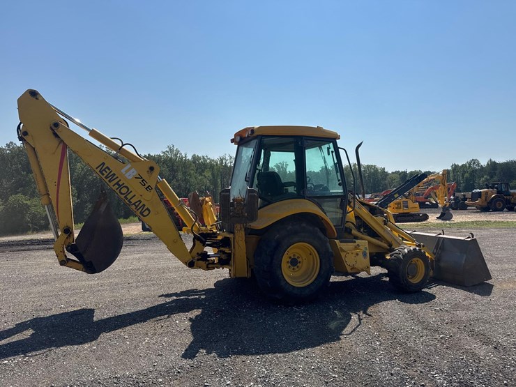 new-holland-lb75b-image-6