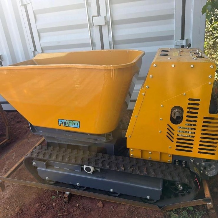 2025 FUTURE TRACKED MUD BUGGY