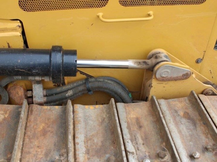 caterpillar-d5k2-image-14