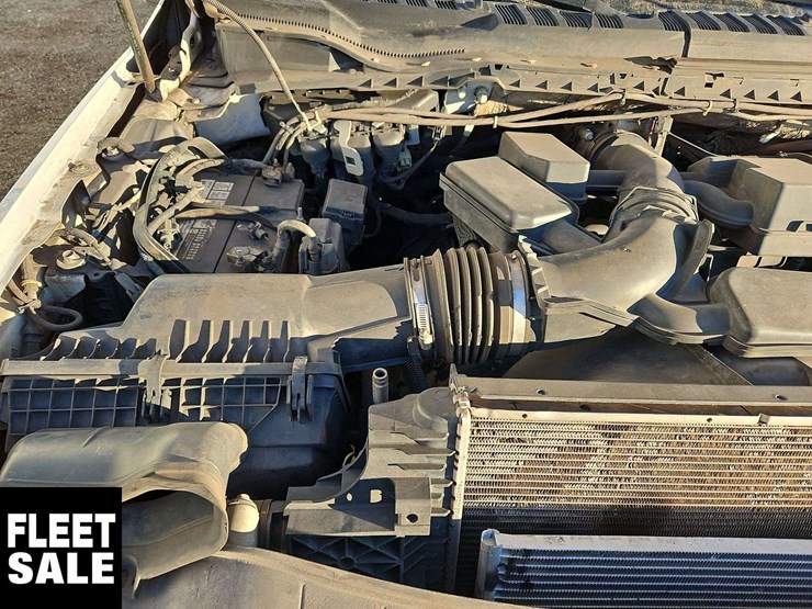 2021-ford-f350-image-30