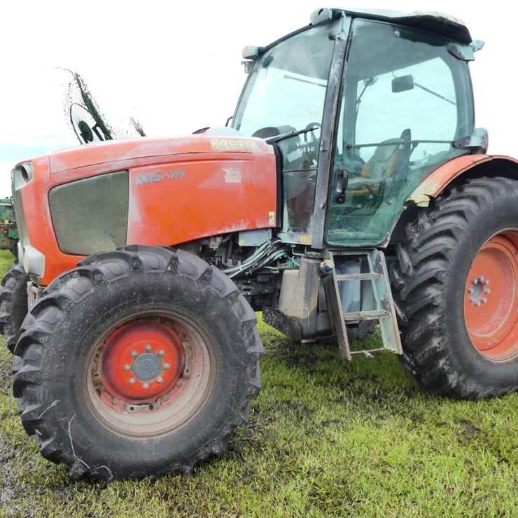 2016 KUBOTA M6-141