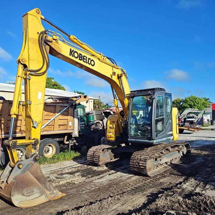 2023 KOBELCO SK140SR LC-7