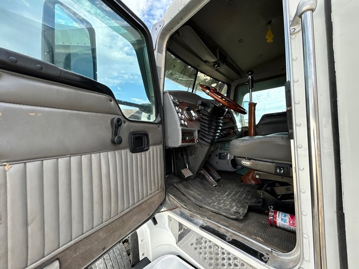 2006-caterpillar-c15-image-56