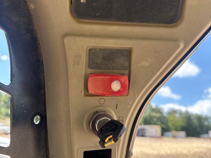 2019-caterpillar-249d-image-20