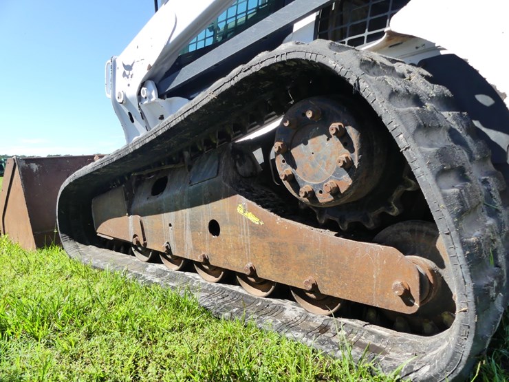 2015-bobcat-t770-image-5