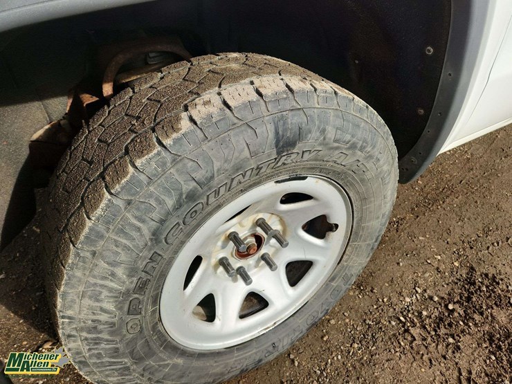 2017-gmc-sierra-1500-image-10