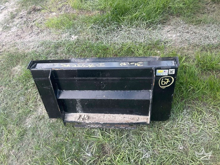 2026-jmr-36in-bucket-mini-skid-steer-attachment-image-3