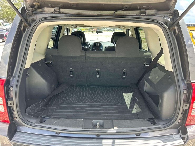 2014-jeep-patriot-image-21
