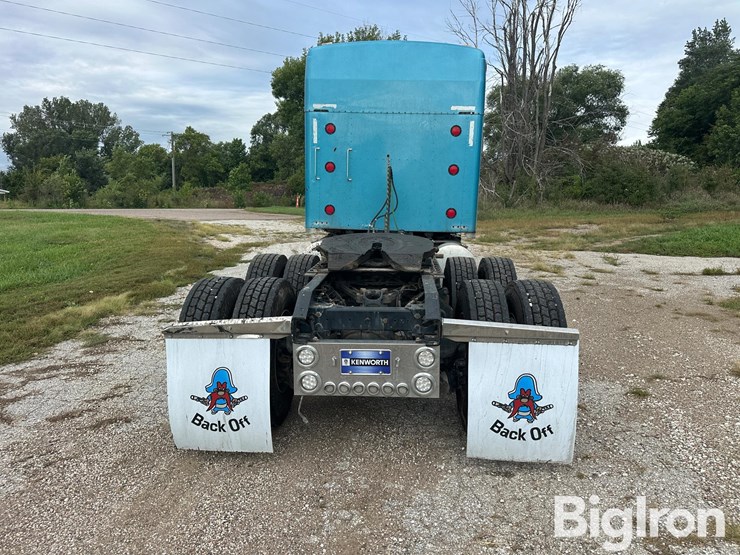 2018-kenworth-w900-image-6