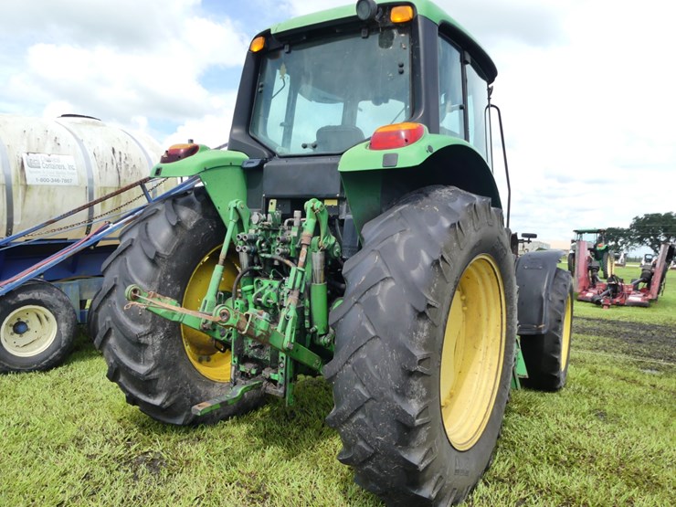 john-deere-7130-image-3