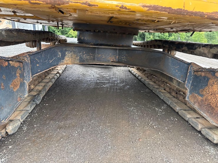 2019-deere-85g-image-18