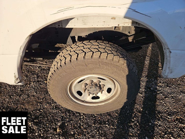 2021-ford-f350-image-10