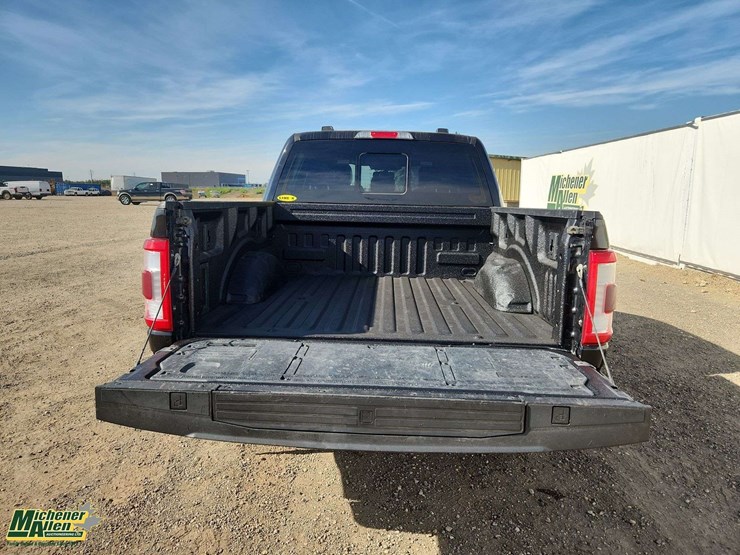 2021-ford-f150-image-15