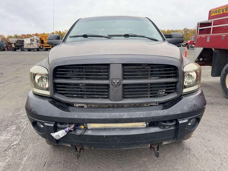 2003-dodge-2500-image-2