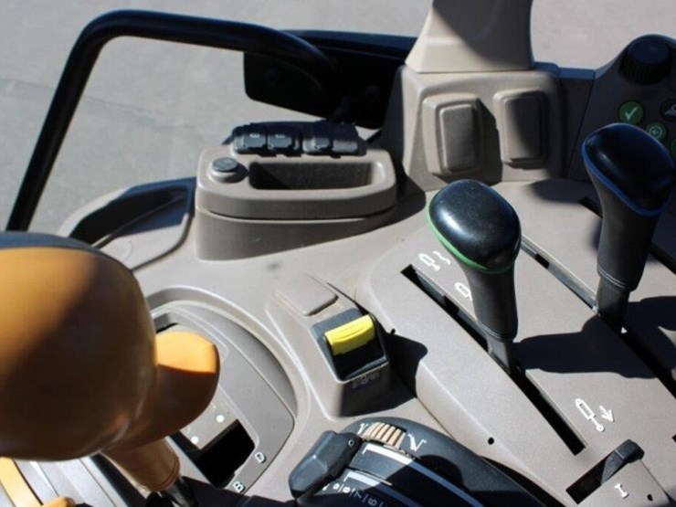 john-deere-6155m-image-12
