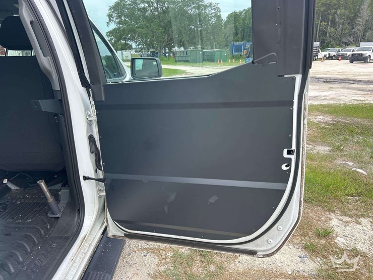 2021-chevrolet-silverado-1500-image-24