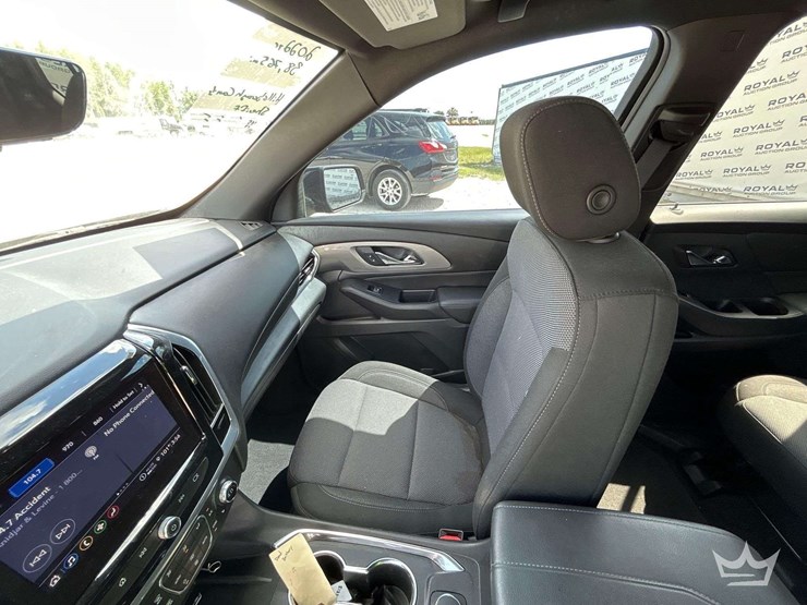 2022-chevrolet-traverse-image-20