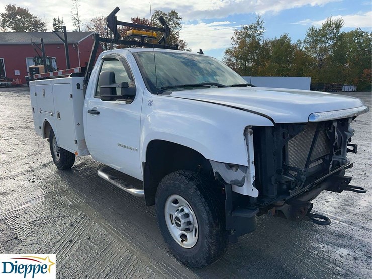 2009-gmc-sierra-2500hd-image-3