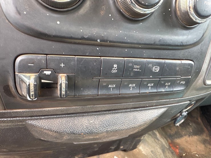 2013-dodge-ram-5500-image-20