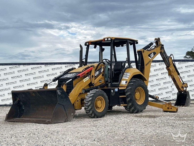 2015-caterpillar-420f2-it-image-1
