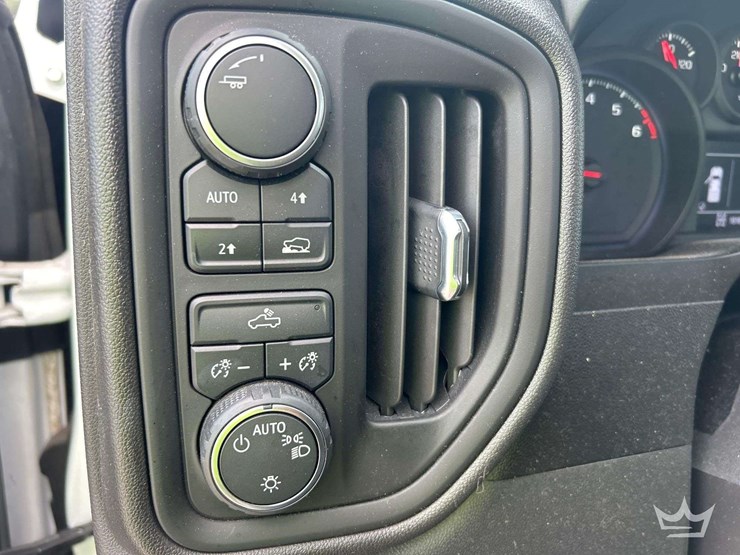 2021-chevrolet-silverado-1500-image-17