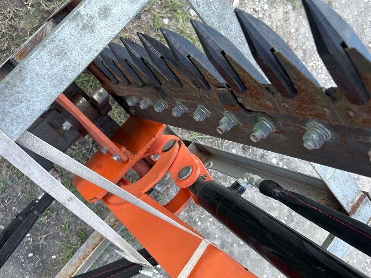 2026-wig-72in.-sickle-bar-skid-steer-attachment-image-5