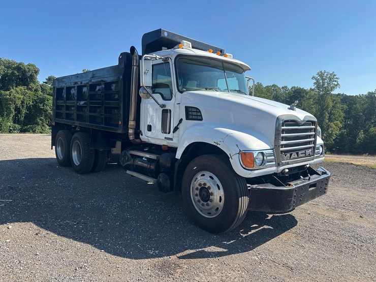 2006-mack-granite-cv713-image-13
