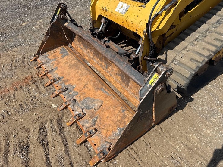 2019-caterpillar-289d-image-12