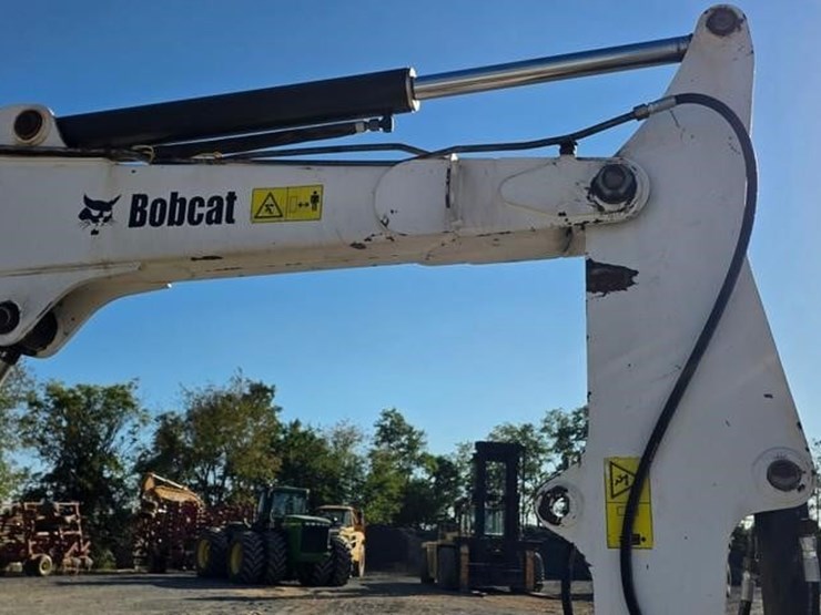 2006-bobcat-341g-image-45