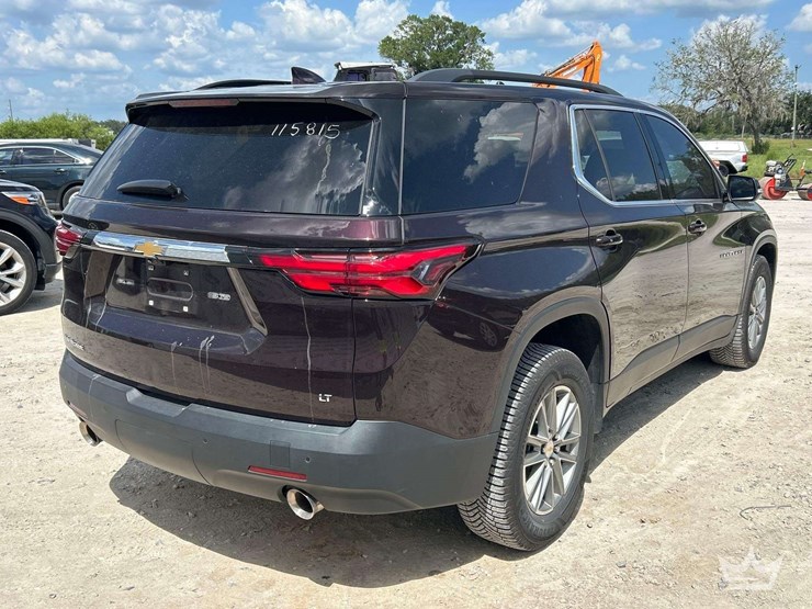 2022-chevrolet-traverse-image-3