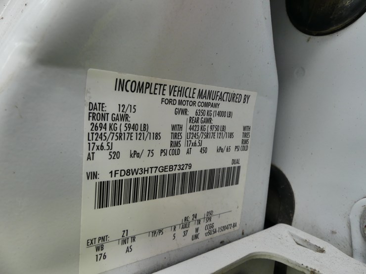 2016-ford-f350-image-15
