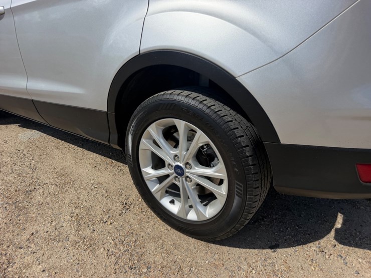 2017-ford-escape-image-5