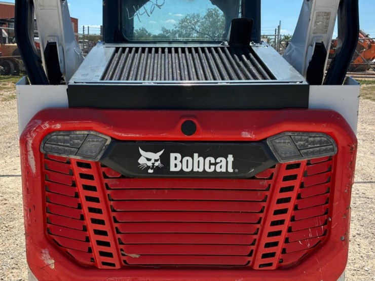 2022-bobcat-t64-image-5