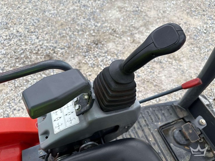 2019-kubota-kx71-3-image-21