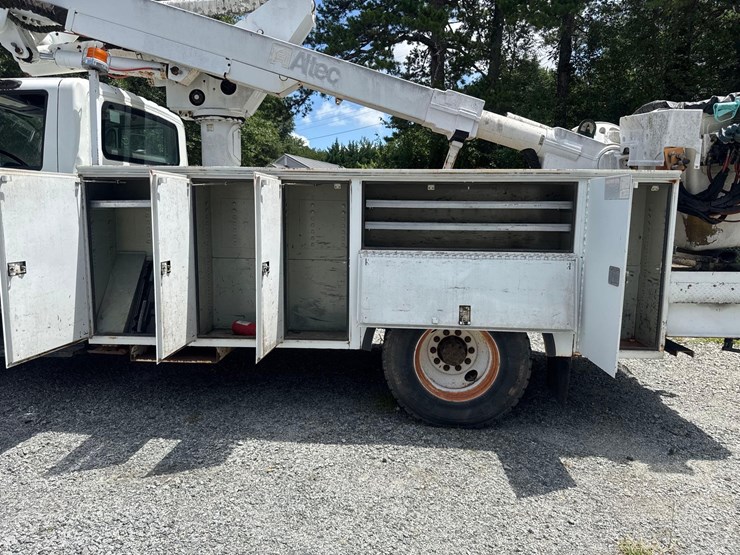 2006-international-durastar-4200-image-12
