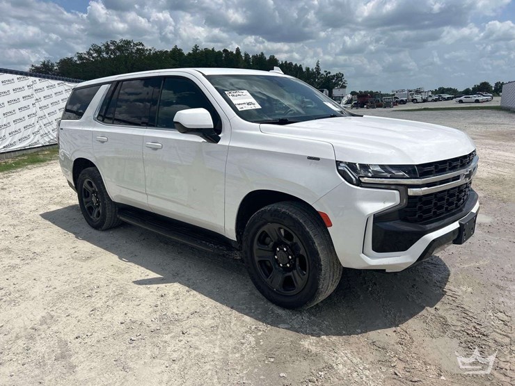 2023-chevrolet-tahoe-image-2