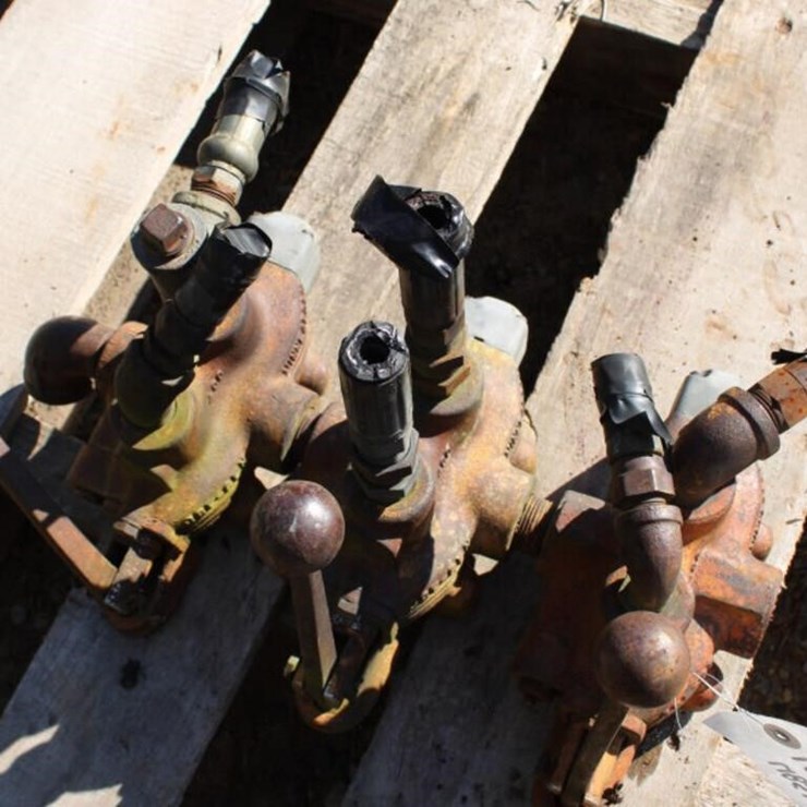 Loader Valve Assembly