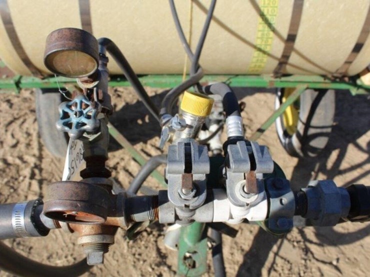 john-deere-200-image-11