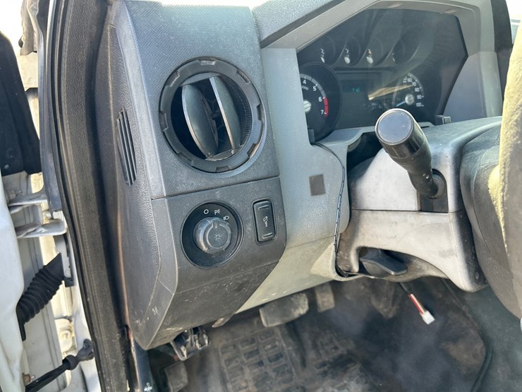 2012-ford-f250-image-43