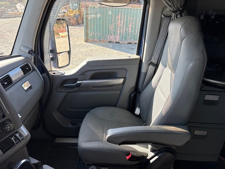 2018-kenworth-t680-image-84